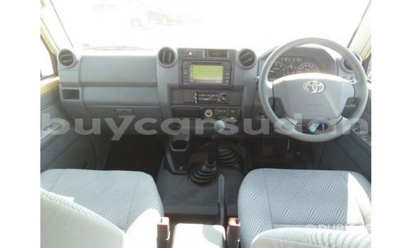 Buy Import Toyota Land Cruiser Beige Car in Import - Dubai in Al Jazirah State Buy Import Toyota Land Cruiser Beige Car in Import - Dubai in Al Jazirah State
