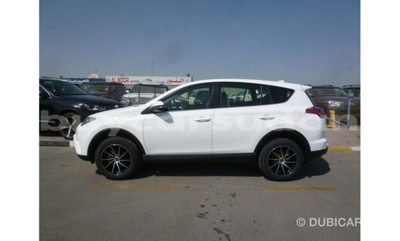 Buy Import Toyota HiAce White Truck in Import - Dubai in Al Jazirah State Buy Import Toyota HiAce White Truck in Import - Dubai in Al Jazirah State