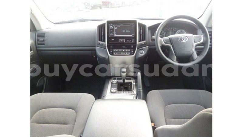 Big with watermark toyota land cruiser al jazirah state import dubai 2463