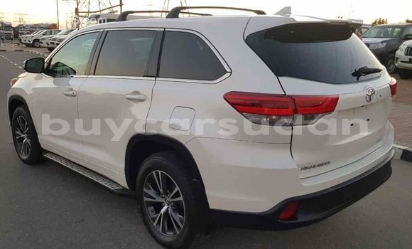 Buy Import Toyota Highlander White Car in Import - Dubai in Al Jazirah State Buy Import Toyota Highlander White Car in Import - Dubai in Al Jazirah State