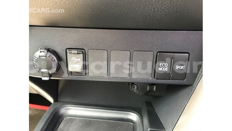 Big with watermark toyota hiace al jazirah state import dubai 2465