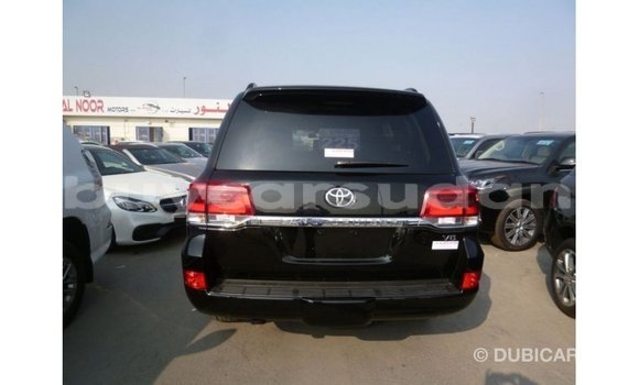 Acheter Import Voiture Toyota Land Cruiser Noir à Import - Dubai, État d'Al Jazirah Acheter Import Voiture Toyota Land Cruiser Noir à Import - Dubai, État d'Al Jazirah