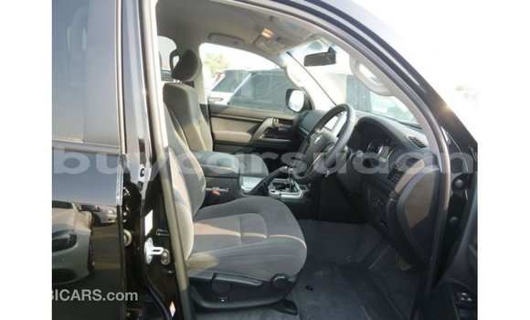 Acheter Import Voiture Toyota Land Cruiser Noir à Import - Dubai, État d'Al Jazirah Acheter Import Voiture Toyota Land Cruiser Noir à Import - Dubai, État d'Al Jazirah