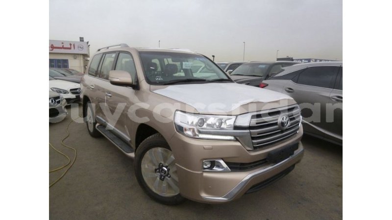 Big with watermark toyota land cruiser al jazirah state import dubai 2470