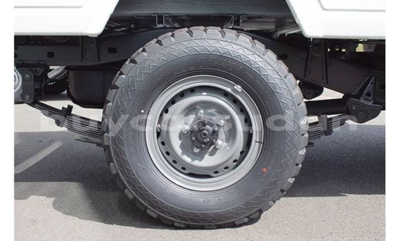 Buy Import Toyota Land Cruiser White Car in Import - Dubai in Al Jazirah State Buy Import Toyota Land Cruiser White Car in Import - Dubai in Al Jazirah State