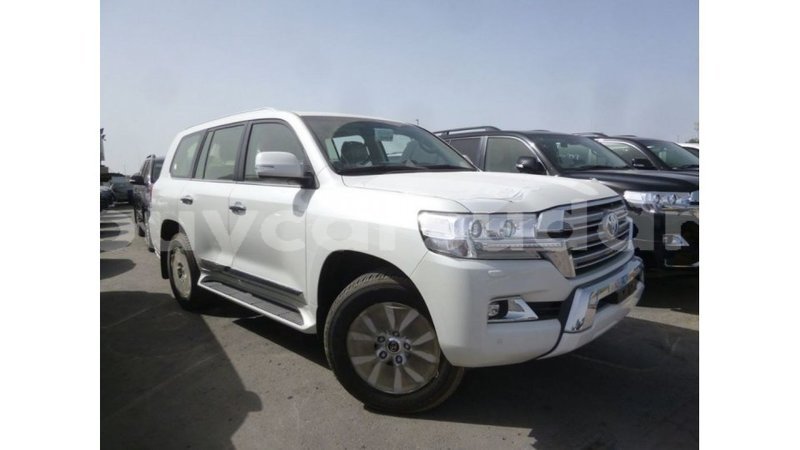 Big with watermark toyota land cruiser al jazirah state import dubai 2478