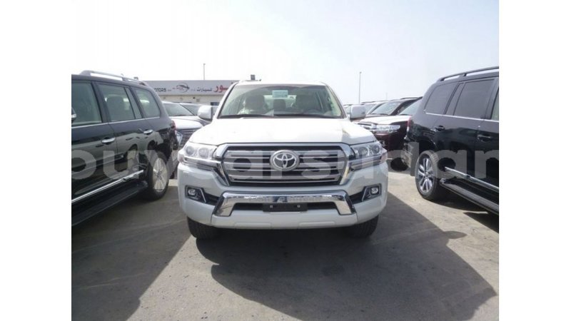 Big with watermark toyota land cruiser al jazirah state import dubai 2478