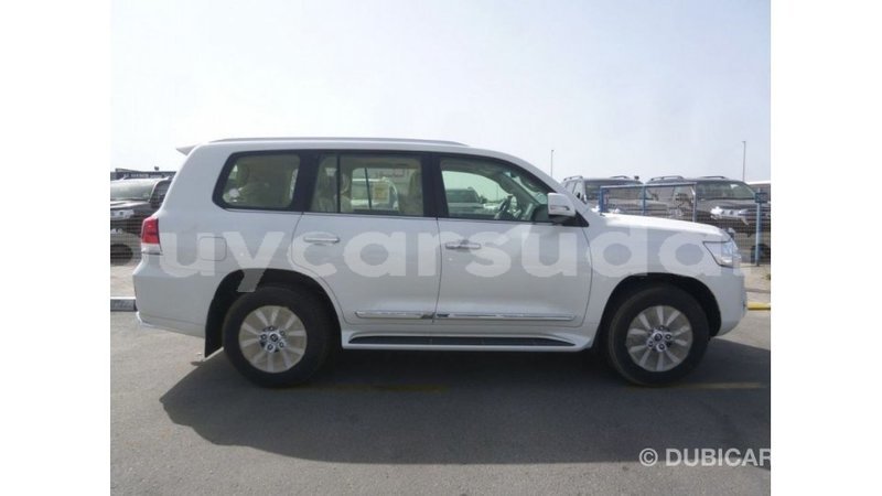 Big with watermark toyota land cruiser al jazirah state import dubai 2478