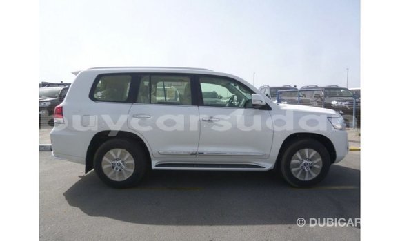 Buy Import Toyota Land Cruiser White Car in Import - Dubai in Al Jazirah State Buy Import Toyota Land Cruiser White Car in Import - Dubai in Al Jazirah State