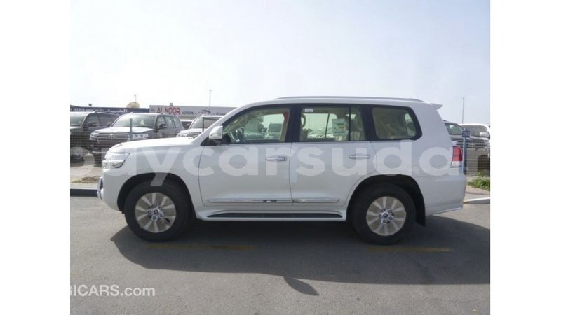 Big with watermark toyota land cruiser al jazirah state import dubai 2478