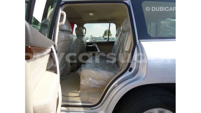 Big with watermark toyota land cruiser al jazirah state import dubai 2479