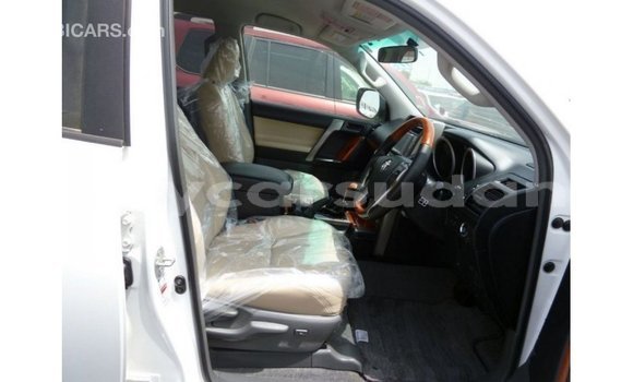 Buy Import Toyota Prado White Car in Import - Dubai in Al Jazirah State Buy Import Toyota Prado White Car in Import - Dubai in Al Jazirah State
