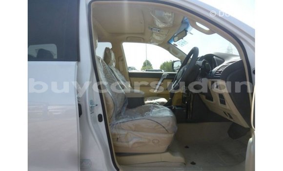 Buy Import Toyota Prado White Car in Import - Dubai in Al Jazirah State Buy Import Toyota Prado White Car in Import - Dubai in Al Jazirah State