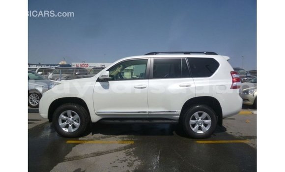 Buy Import Toyota Prado White Car in Import - Dubai in Al Jazirah State Buy Import Toyota Prado White Car in Import - Dubai in Al Jazirah State