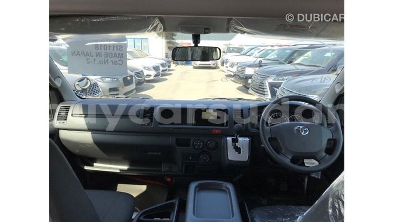 Big with watermark toyota hiace al jazirah state import dubai 2514