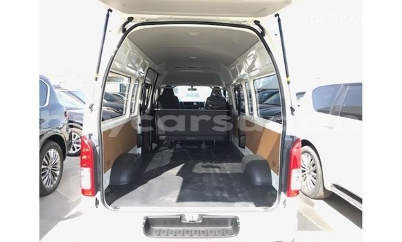 Buy Import Toyota Hiace White Car in Import - Dubai in Al Jazirah State Buy Import Toyota Hiace White Car in Import - Dubai in Al Jazirah State