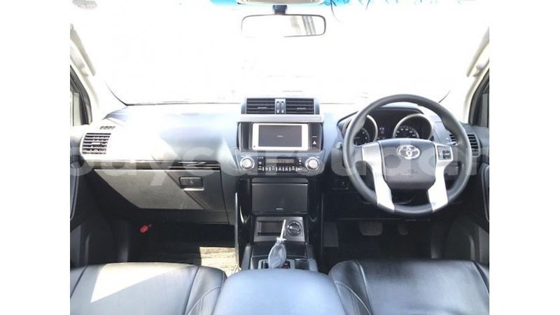 Big with watermark toyota prado al jazirah state import dubai 2518