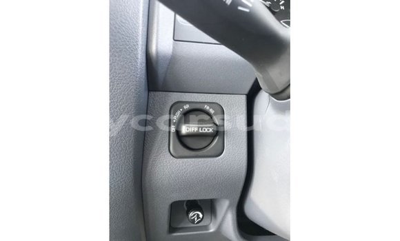 Acheter Import Voiture Toyota Land Cruiser Blanc à Import - Dubai, État d'Al Jazirah Acheter Import Voiture Toyota Land Cruiser Blanc à Import - Dubai, État d'Al Jazirah