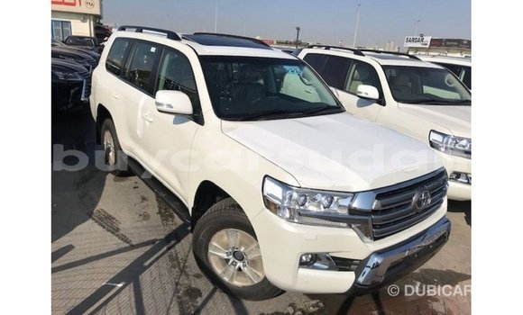 Buy Import Toyota Land Cruiser White Car in Import - Dubai in Al Jazirah State Buy Import Toyota Land Cruiser White Car in Import - Dubai in Al Jazirah State