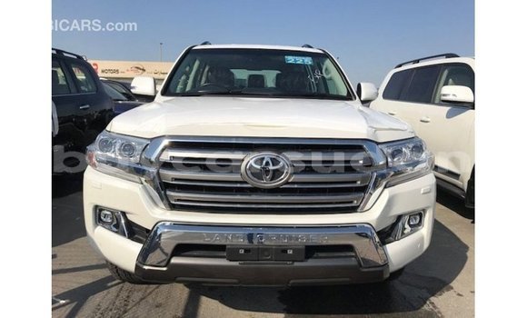 Buy Import Toyota Land Cruiser White Car in Import - Dubai in Al Jazirah State Buy Import Toyota Land Cruiser White Car in Import - Dubai in Al Jazirah State