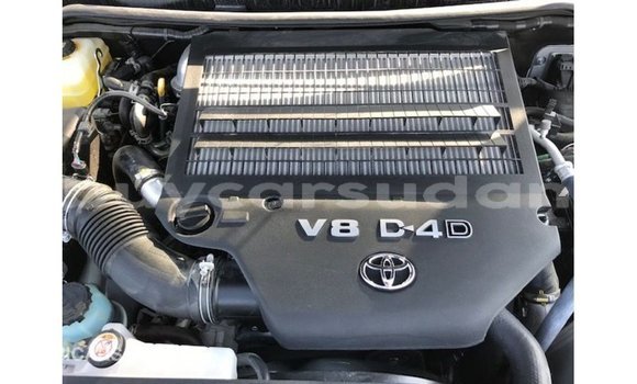 Buy Import Toyota Land Cruiser White Car in Import - Dubai in Al Jazirah State Buy Import Toyota Land Cruiser White Car in Import - Dubai in Al Jazirah State