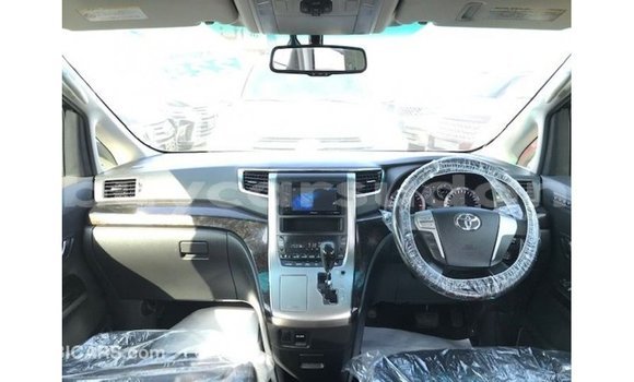 Buy Import Toyota Vellfire White Car in Import - Dubai in Al Jazirah State Buy Import Toyota Vellfire White Car in Import - Dubai in Al Jazirah State