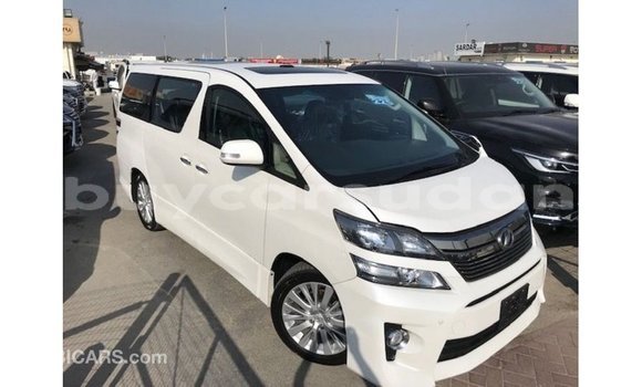 Buy Import Toyota Vellfire White Car in Import - Dubai in Al Jazirah State Buy Import Toyota Vellfire White Car in Import - Dubai in Al Jazirah State