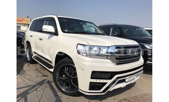 Buy Import Toyota Land Cruiser White Car in Import - Dubai in Al Jazirah State Buy Import Toyota Land Cruiser White Car in Import - Dubai in Al Jazirah State