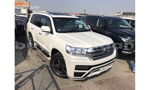 Buy Import Toyota Land Cruiser White Car in Import - Dubai in Al Jazirah State Buy Import Toyota Land Cruiser White Car in Import - Dubai in Al Jazirah State