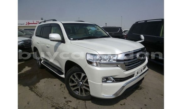 Buy Import Toyota Land Cruiser White Car in Import - Dubai in Al Jazirah State Buy Import Toyota Land Cruiser White Car in Import - Dubai in Al Jazirah State
