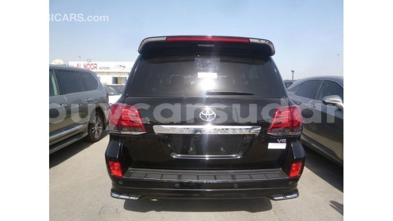 Big with watermark toyota land cruiser al jazirah state import dubai 2535