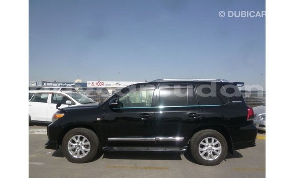 Acheter Import Voiture Toyota Land Cruiser Noir à Import - Dubai, État d'Al Jazirah Acheter Import Voiture Toyota Land Cruiser Noir à Import - Dubai, État d'Al Jazirah