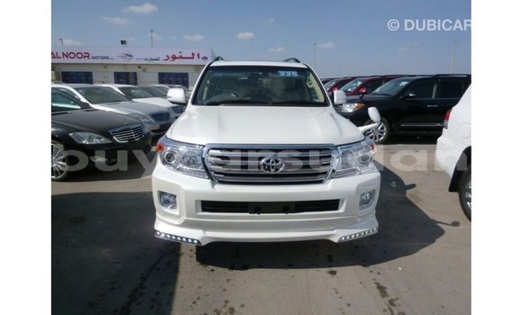 Buy Import Toyota Land Cruiser White Car in Import - Dubai in Al Jazirah State Buy Import Toyota Land Cruiser White Car in Import - Dubai in Al Jazirah State