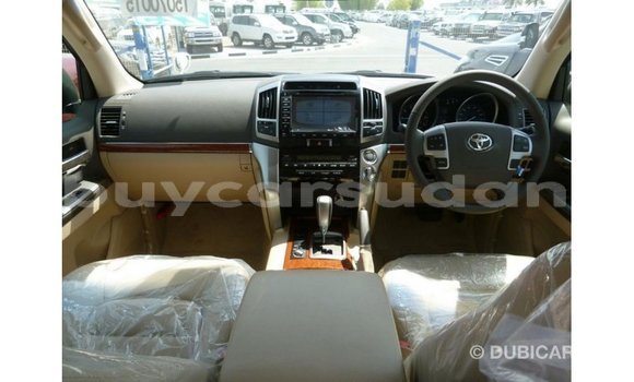 Buy Import Toyota Land Cruiser White Car in Import - Dubai in Al Jazirah State Buy Import Toyota Land Cruiser White Car in Import - Dubai in Al Jazirah State