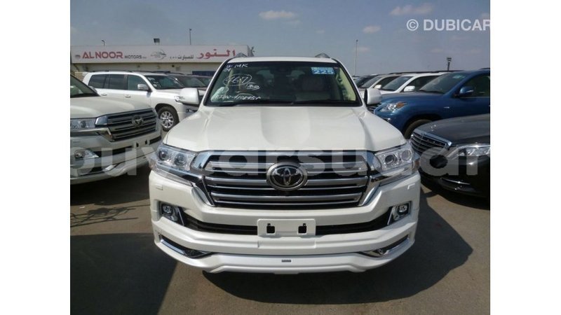 Big with watermark toyota land cruiser al jazirah state import dubai 2553
