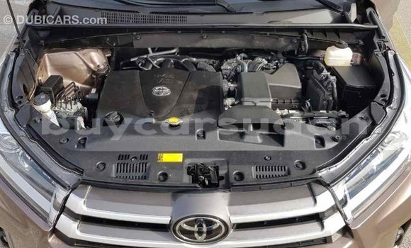 Buy Import Toyota Highlander Brown Car in Import - Dubai in Al Jazirah State Buy Import Toyota Highlander Brown Car in Import - Dubai in Al Jazirah State