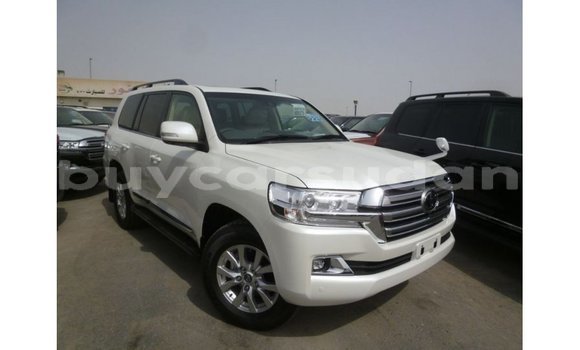 Acheter Import Voiture Toyota Land Cruiser Blanc à Import - Dubai, État d'Al Jazirah Acheter Import Voiture Toyota Land Cruiser Blanc à Import - Dubai, État d'Al Jazirah