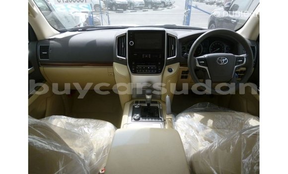Acheter Import Voiture Toyota Land Cruiser Blanc à Import - Dubai, État d'Al Jazirah Acheter Import Voiture Toyota Land Cruiser Blanc à Import - Dubai, État d'Al Jazirah