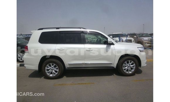 Buy Import Toyota Land Cruiser White Car in Import - Dubai in Al Jazirah State Buy Import Toyota Land Cruiser White Car in Import - Dubai in Al Jazirah State
