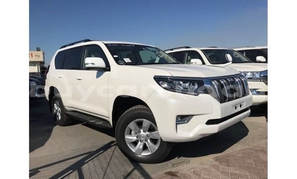 Acheter Import Voiture Toyota Prado Blanc à Import - Dubai, État d'Al Jazirah Acheter Import Voiture Toyota Prado Blanc à Import - Dubai, État d'Al Jazirah