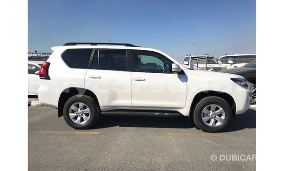 Acheter Import Voiture Toyota Prado Blanc à Import - Dubai, État d'Al Jazirah Acheter Import Voiture Toyota Prado Blanc à Import - Dubai, État d'Al Jazirah