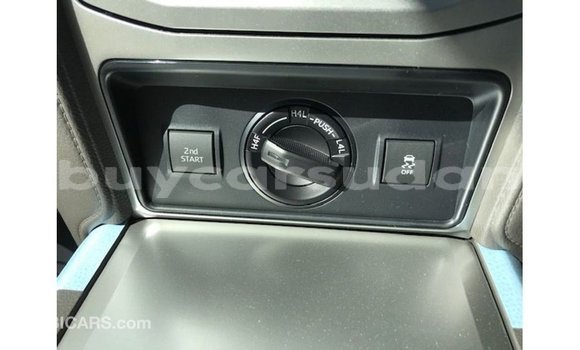Acheter Import Voiture Toyota Prado Blanc à Import - Dubai, État d'Al Jazirah Acheter Import Voiture Toyota Prado Blanc à Import - Dubai, État d'Al Jazirah