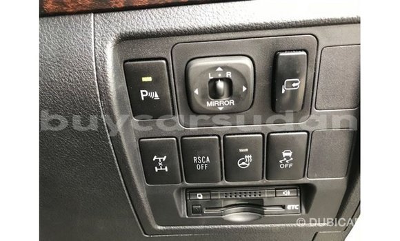 Buy Import Toyota Land Cruiser White Car in Import - Dubai in Al Jazirah State Buy Import Toyota Land Cruiser White Car in Import - Dubai in Al Jazirah State