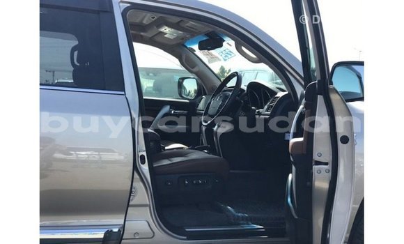 Acheter Import Voiture Toyota Land Cruiser Autre à Import - Dubai, État d'Al Jazirah Acheter Import Voiture Toyota Land Cruiser Autre à Import - Dubai, État d'Al Jazirah