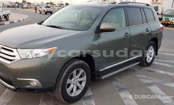 Buy Import Toyota Highlander Green Car in Import - Dubai in Al Jazirah State Buy Import Toyota Highlander Green Car in Import - Dubai in Al Jazirah State