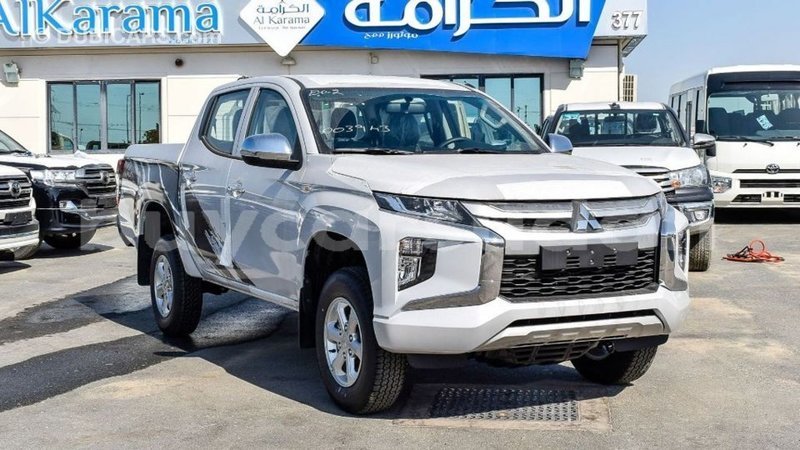 Big with watermark mitsubishi l200 al jazirah state import dubai 2607