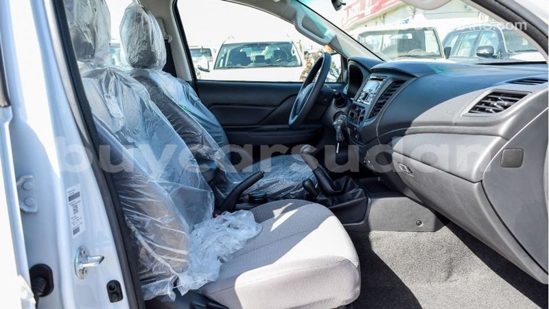 Big with watermark mitsubishi l200 al jazirah state import dubai 2607