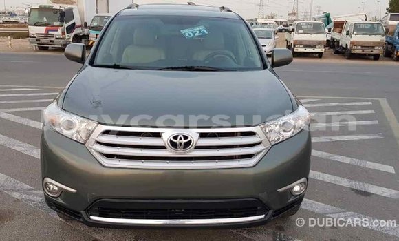 Buy Import Toyota Highlander Green Car in Import - Dubai in Al Jazirah State Buy Import Toyota Highlander Green Car in Import - Dubai in Al Jazirah State