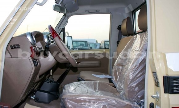 Buy Import Toyota Land Cruiser Beige Car in Import - Dubai in Al Jazirah State Buy Import Toyota Land Cruiser Beige Car in Import - Dubai in Al Jazirah State