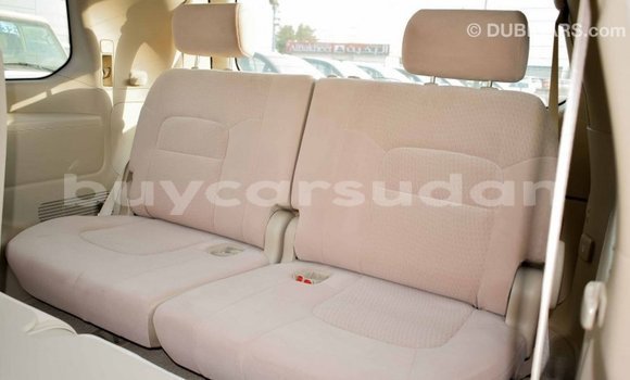 Buy Import Toyota Land Cruiser White Car in Import - Dubai in Al Jazirah State Buy Import Toyota Land Cruiser White Car in Import - Dubai in Al Jazirah State